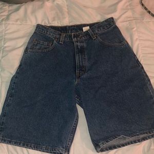 Levi’s 560 loose fit jean shorts dark wash